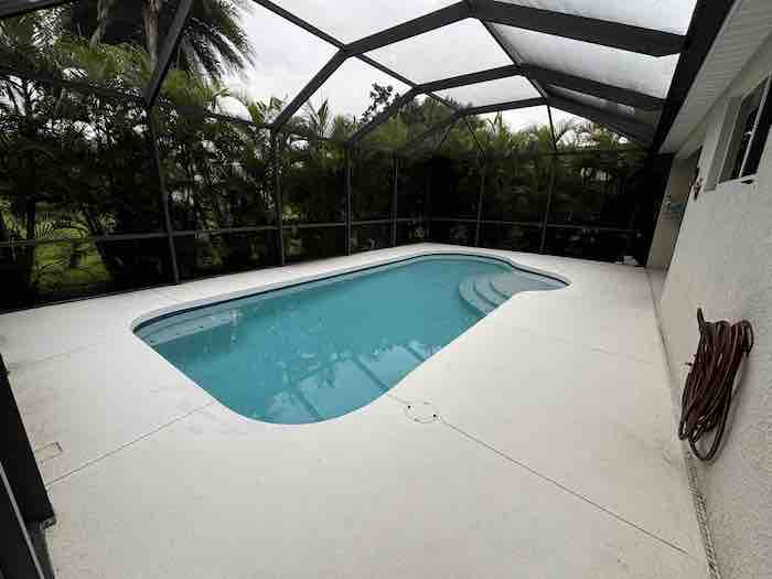 Paver-Pool-Deck-Renovation-Stoneybrook-Venice-Before
