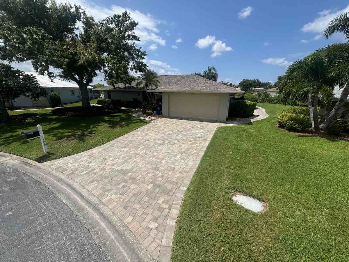 Concrete-Driveway-Replaced-with-Pavers